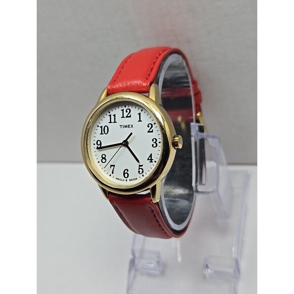 Womens Timex Easy Reader Indiglo Gold Tone 30mm Quartz Watch New Battery WR 30M - Picture 3 of 14